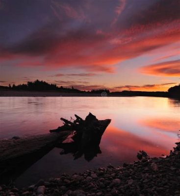  Zmierzch W Aksum! - Refleksja Nad Ulotnością Czasu I Boską Mocą